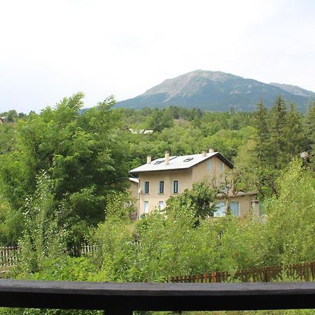 Appartement Au Calme, A Deux Pas Du Plan D Eau Embrun Exterior photo