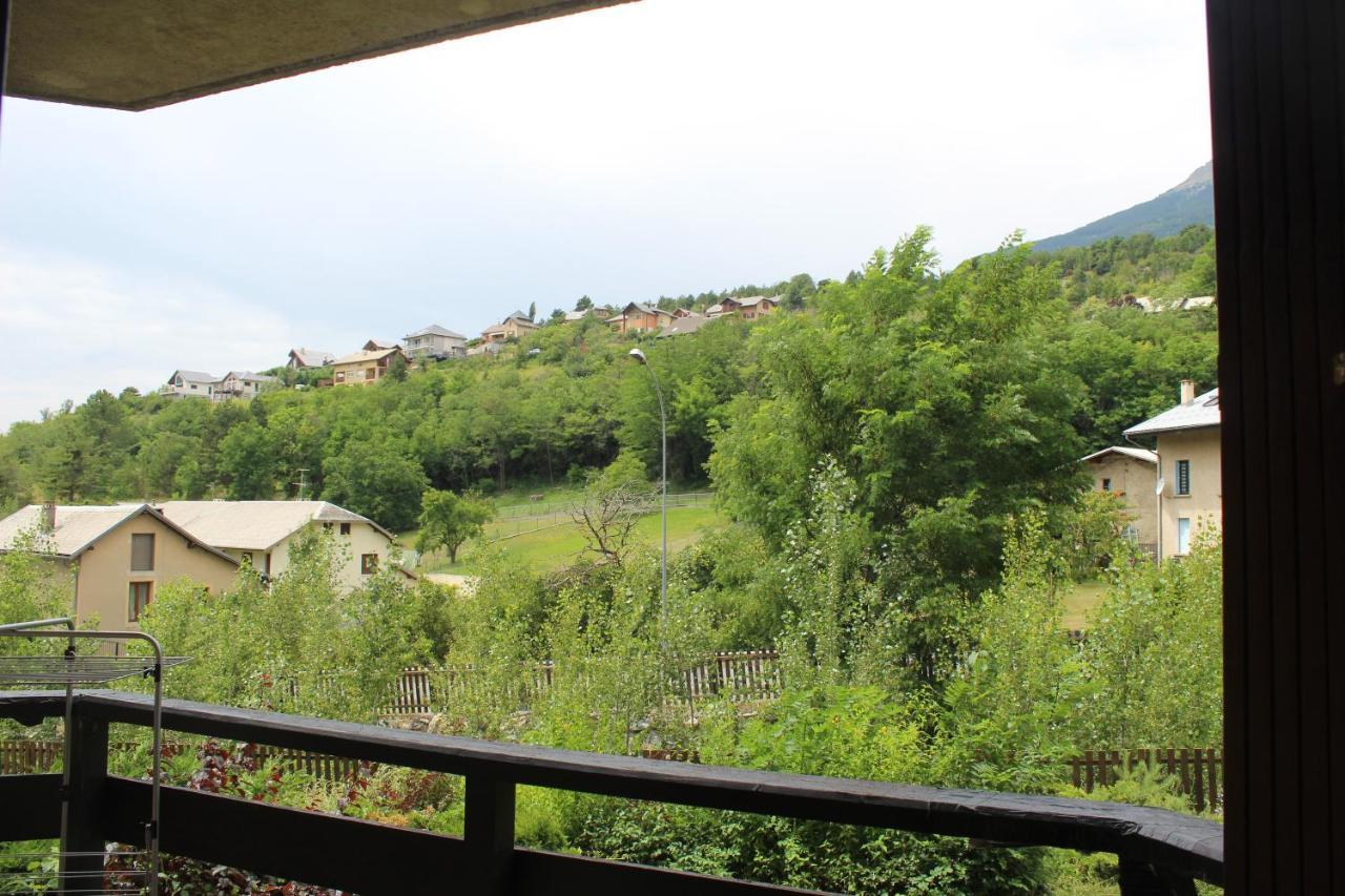 Appartement Au Calme, A Deux Pas Du Plan D Eau Embrun Exterior photo